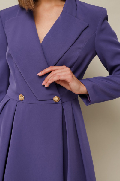 Платье на запах из текстиля с пуговицами и женственными вытачками PUR PUR 11-131 - фото 3