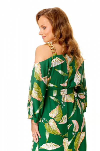 Нарядное платье с летучей мышью и декоративной цепью VI ORO VR-1141 зеленый+листья - фото 9