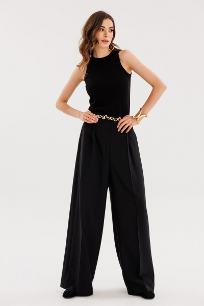 Черные брюки-палаццо из костюмной ткани с складками и лампасами EOLA 2595 черный - фото 7
