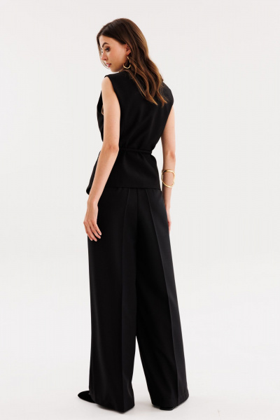 Черные брюки-палаццо из костюмной ткани с складками и лампасами EOLA 2595 черный - фото 2