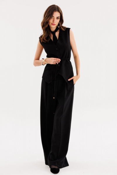 Черные брюки-палаццо из костюмной ткани с складками и лампасами EOLA 2595 черный - фото 4