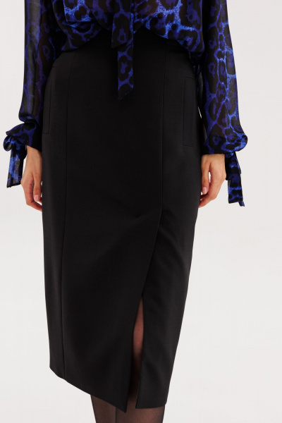 Юбка из костюмной ткани пояc с декоративными карманами демисезон EOLA 2597 черный - фото 5