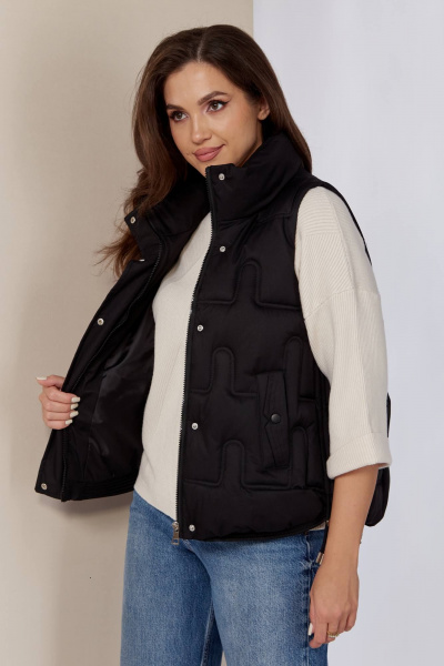 Демисезонный черный жилет на молнии с прорезными карманами Shetti 2152 черный - фото 6