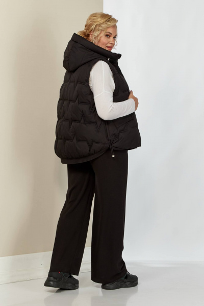 Черный жилет с капюшоном и утеплением на синтепоне Shetti 2153 черный - фото 7