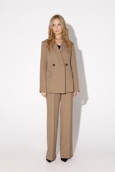 Демисезонный бежевый приталенный жакет на пуговицах PiRS 4653 бежевый - фото 1