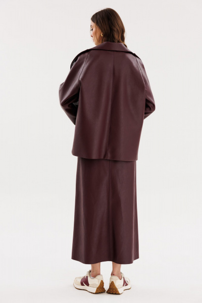 Юбка из экокожи А-образная миди с карманами и складками EOLA 2691 бордовый - фото 3