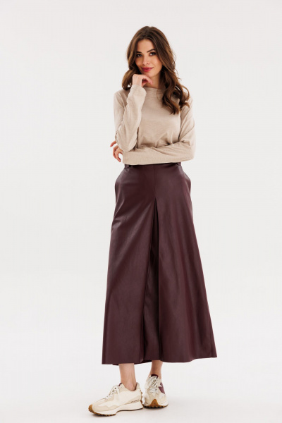 Юбка из экокожи А-образная миди с карманами и складками EOLA 2691 бордовый - фото 8