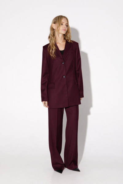 Деловой костюм-тройка из вискозы и текстиля PiRS 4823 бургунди - фото 2