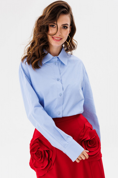 Блуза из текстиля с отложным воротником и длиной до бедра EOLA 2712 голубой - фото 11