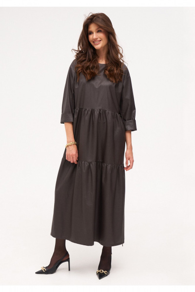 Коричневое миди платье из экокожи с отрезным по талии фасоном KaVaRi 1093 коричневый - фото 9