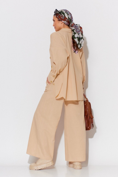 Летний бежевый костюм рубашечного стиля с брюками и жакетом Anastasia 975.1 пшеничный - фото 11