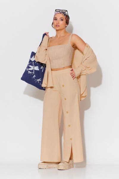 Летний бежевый костюм рубашечного стиля с брюками и жакетом Anastasia 975.1 пшеничный - фото 3