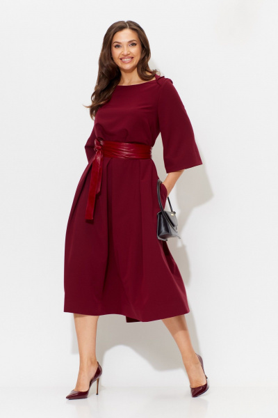 Платье с объемными складками и съемным поясом для повседневных образов Anastasia 1108 бордо - фото 1
