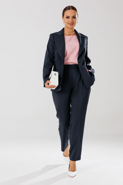 Демисезонный костюм блуза брюки жакет из текстиля с рельефами Mubliz 204 графит-розовый - фото 3