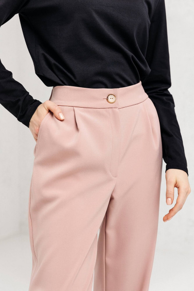 Демисезонные брюки с вместительными карманами и высокой посадкой Romgil РТ0037-ПЭ2 пыльная_роза - фото 2