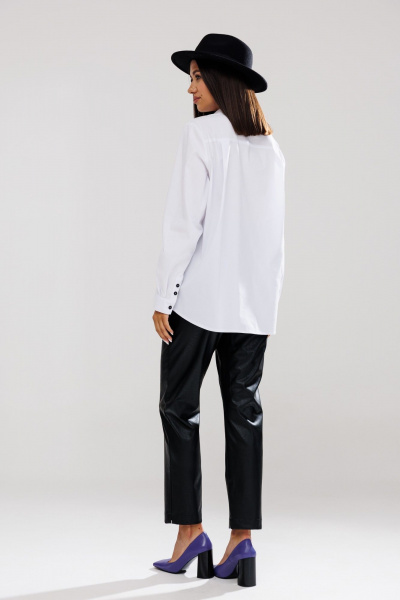 Брюки из текстиля и экокожи зауженного силуэта для деловых Ларс Стиль 966 черный/белый - фото 4