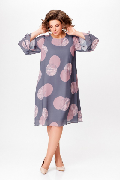 Демисезонное однотонное шифоновое платье А-силуэта с рукавом 7/8 Swallow 761 серый/принт"розовые_круги" - фото 12