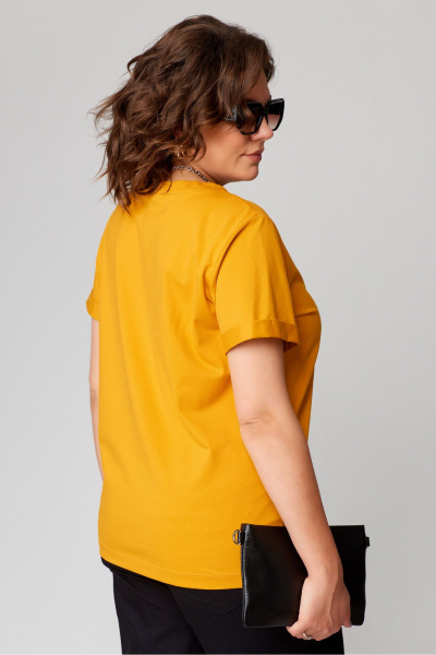 Круглогодичная хлопковая футболка с V-образным вырезом Bliss 9174 горчица - фото 5