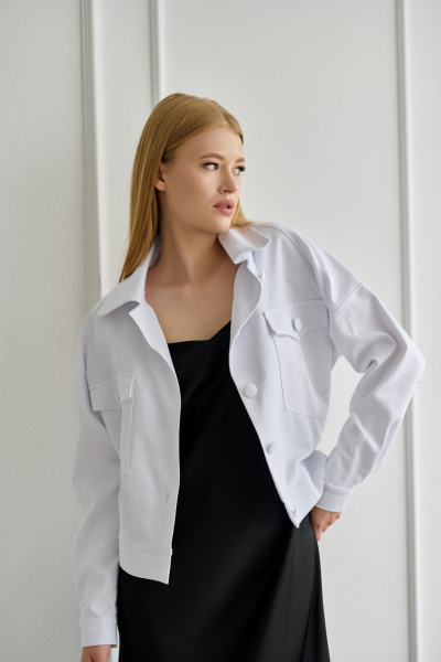 Белый джинсовый жакет с оригинальными рукавами-регланом Мастер Мод 678дхс белый - фото 2