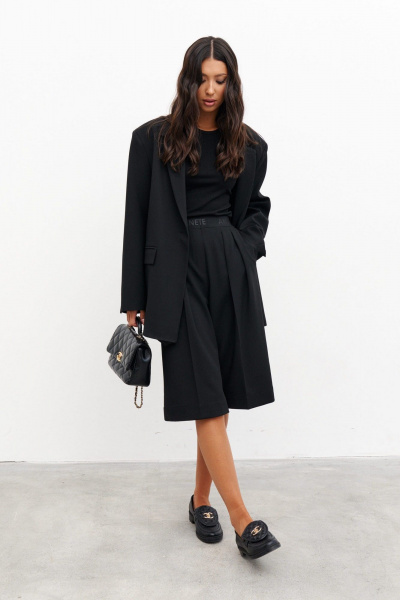 Шорты-бермуды из ткани с стрелками и карманами ANNETE A1312 - фото 4