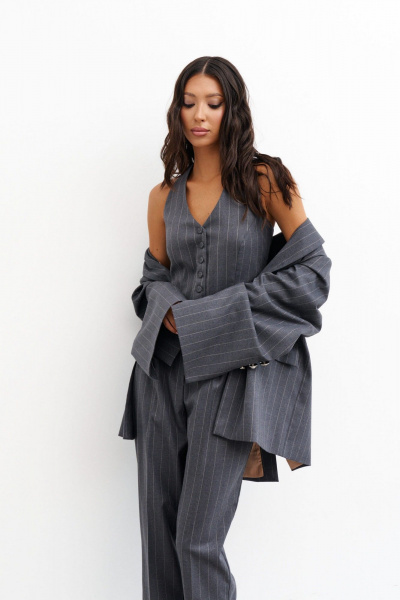 жилет из костюмной ткани с открытой спинкой и пуговичной застежкой ANNETE A5324 - фото 3