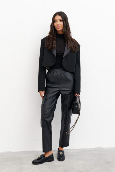 Брюки в стиле экокожа с карманами и резинкой ANNETE A1170 - фото 3