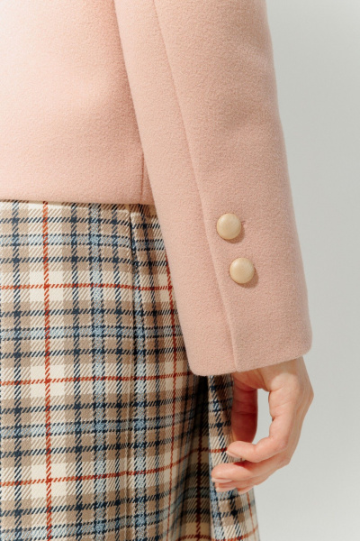 Жакет в стиле Шанель с металлическими пуговицами DEVITA 4012 пудровый - фото 17