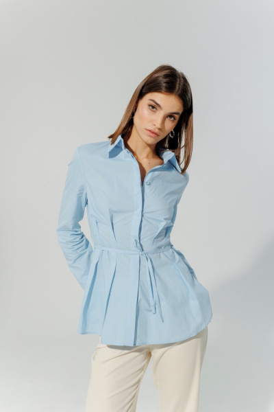 Блуза классическая из натурального хлопка с разрезами DEVITA 6013 голубой - фото 6