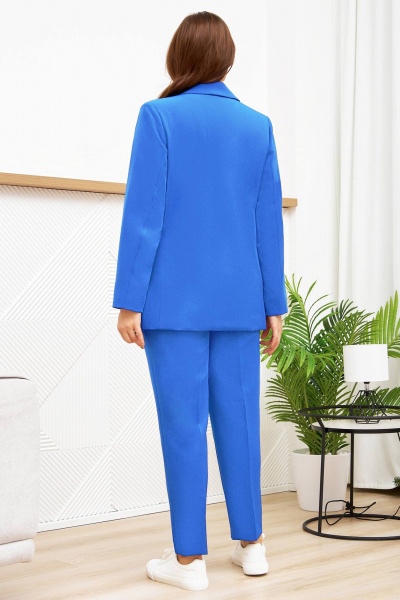 Брючный костюм жакет и топ с контрастом Gold Style 2651 светлый_электрик - фото 8