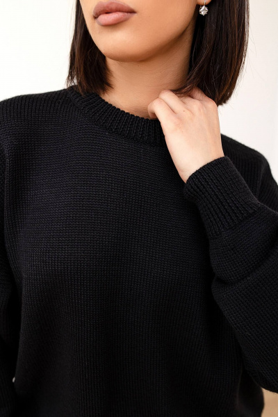 Стильный джемпер оверсайз с длинным рукавом и шерстяной пряжей Romgil РВ0105-ШЕ5 черный - фото 3