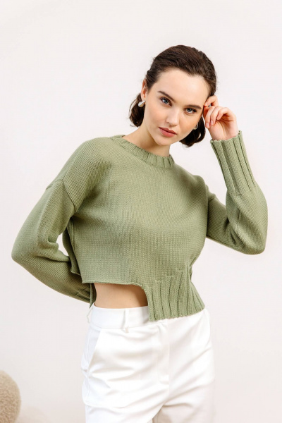 Джемпер прямого силуэта с косами и спущенным плечом Romgil РВ0121-ШЕ5 светло-оливковый - фото 1
