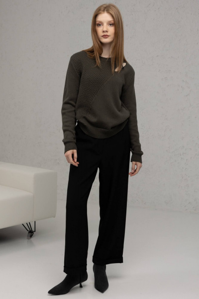 Брюки свободного кроя из ткани с карманами и эластичным поясом Romgil РТ0043-ПЭ5 черный - фото 1