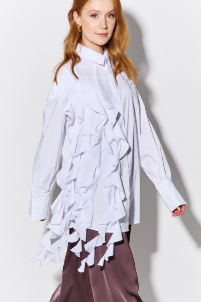 Белая рубашка со воланами и декоративными элементами из текстиля FLAIM 1102 белый - фото 1