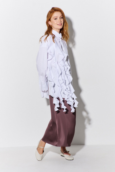 Белая рубашка со воланами и декоративными элементами из текстиля FLAIM 1102 белый - фото 2