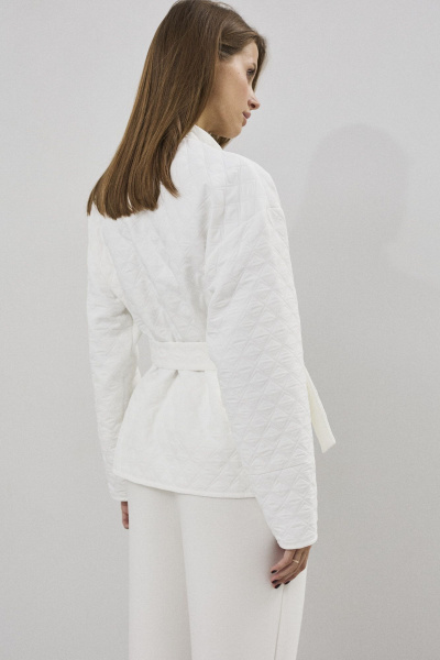 Жакет утепленный из фактурной ткани с поясом и карманами DAVA 3134 белый - фото 8