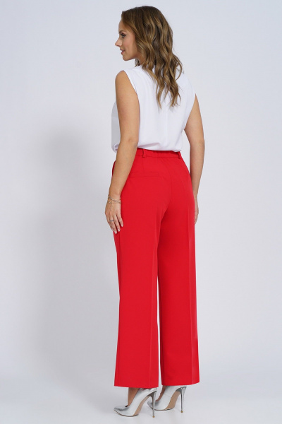 Деловой костюм из костюмной ткани с асимметричным кроем Пинск-Стиль 177 - фото 5