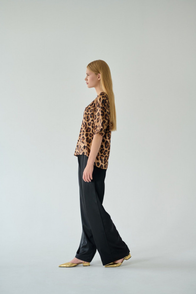 Блуза оверсайз с разрезами, шелковистая ткань, универсальный стиль Мастер Мод 803ас леопард_рыжий - фото 3