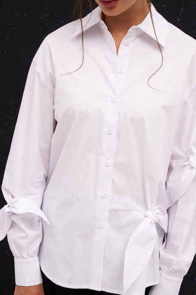 Белая рубашка с завязками и разрезами для делового образа KaVaRi 4014.1 белый - фото 6