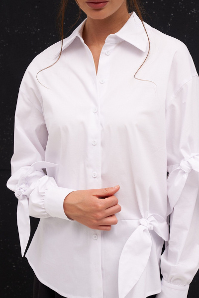 Белая рубашка с завязками и разрезами для делового образа KaVaRi 4014.1 белый - фото 4
