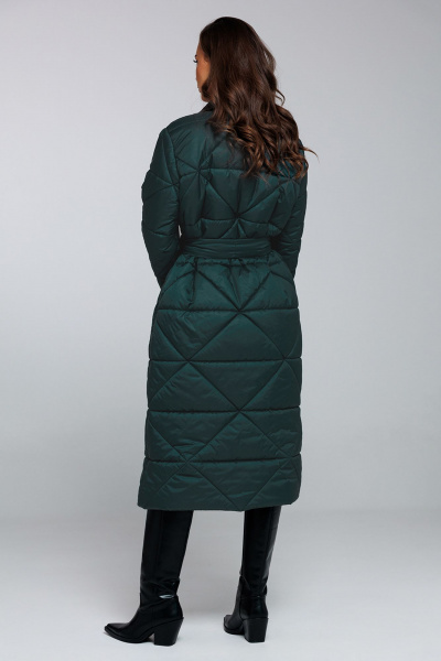 Стеганное демисезонное пальто прямого силуэта с поясом Butеr 2872 изумруд - фото 8