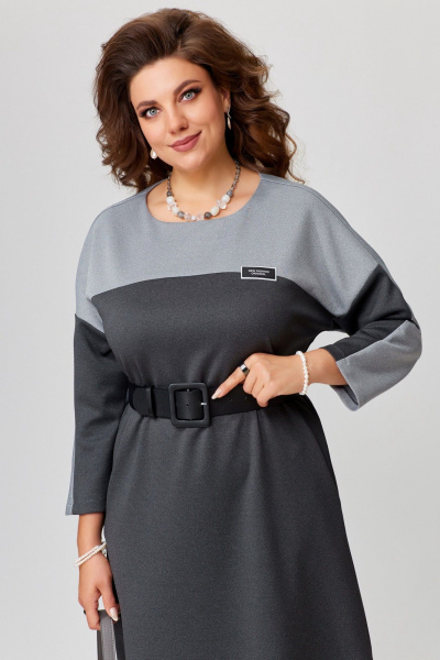 Демисезонное трикотажное платье с поясом и глубоким разрезом Fita 1741 графит - фото 4