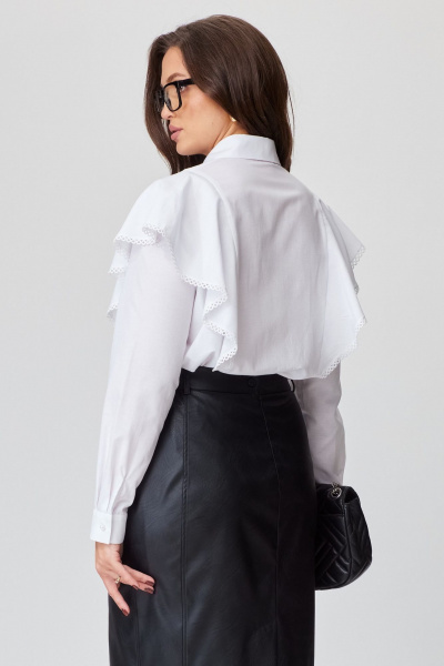 Демисезонная блуза с воланами и кружевной отделкой Andina city 5022-24 белый - фото 4