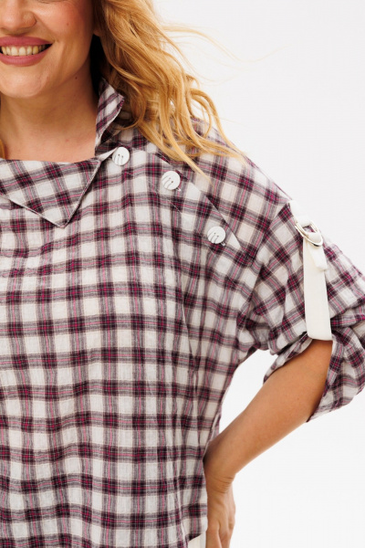 Демисезонная блуза со складкой и декором из клетчатой ткани Michel chic 751/1 сирень_молоко - фото 7