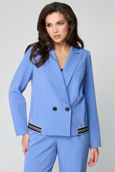 Демисезонный костюм жакет и брюки зауженного к низу силуэта Мишель стиль 1203 голубой - фото 6