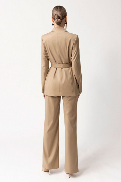 Деловой костюм жакет и брюки с накладными карманами Golden Valley 6592 бежевый - фото 3