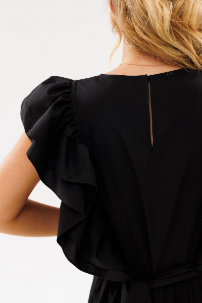 Черное летнее платье свободного силуэта с рюшами Ambera Style 1096-1 черный - фото 9