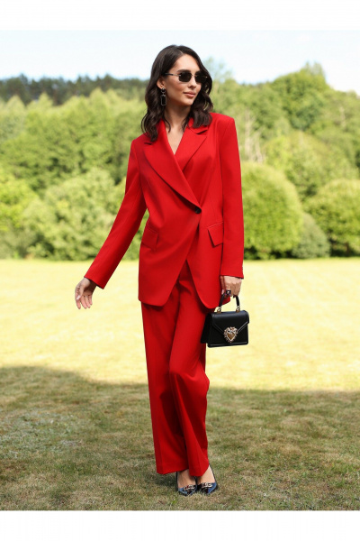 Деловой костюм с жакетом и брюками из текстиля Lissana 4936 брусничный - фото 5