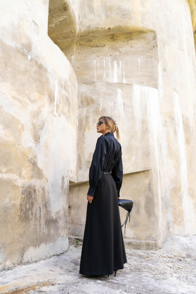 Блуза свободного силуэта с А-образным вырезом и кокеткой SILVERSPICE S-6415 черный - фото 9