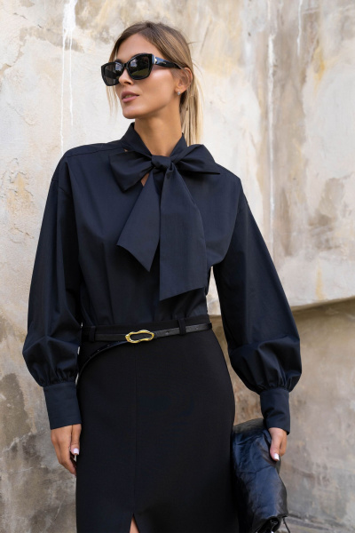 Блуза свободного силуэта с А-образным вырезом и кокеткой SILVERSPICE S-6415 черный - фото 1