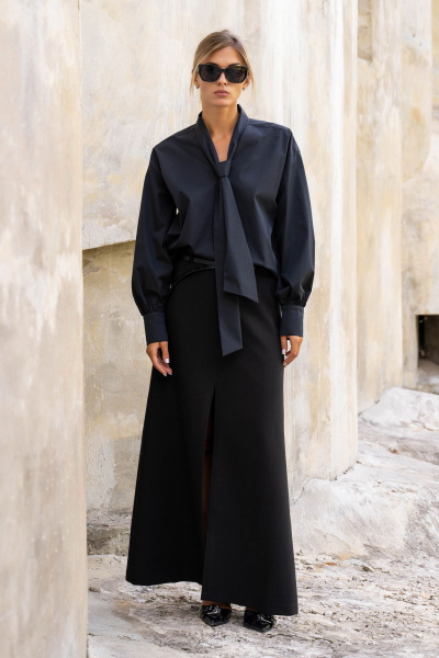 Блуза свободного силуэта с А-образным вырезом и кокеткой SILVERSPICE S-6415 черный - фото 2